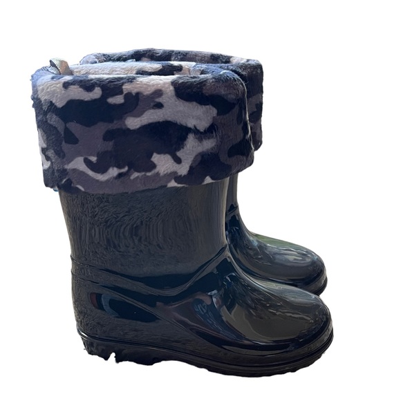 CARTER’S TODDLER BOYS WEBSTER BOOTS IN BLACK - NIB - Picture 6 of 7